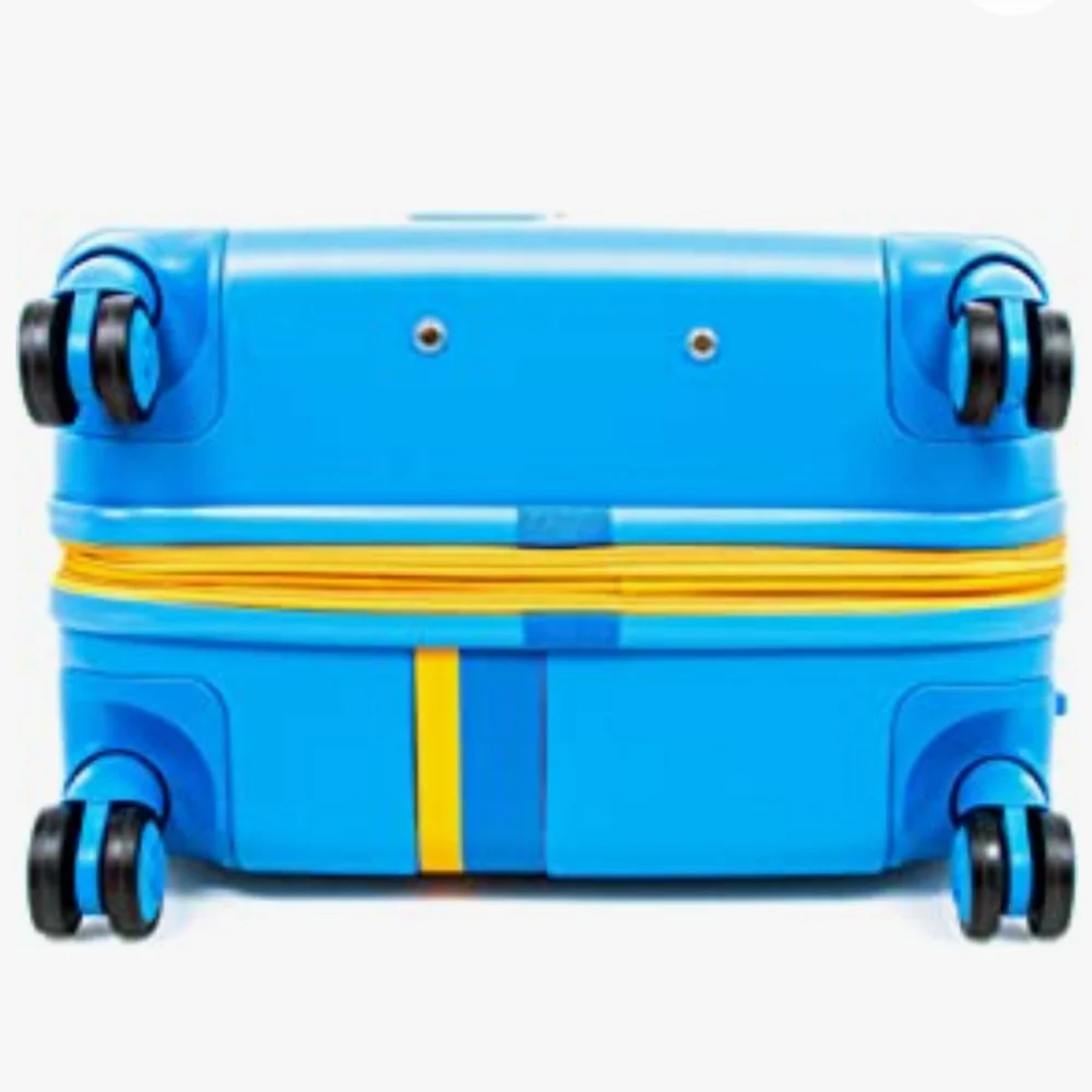 Calvin Klein Avenue Lanes Hardside Spinner Luggage with TSA Lock, Sky Bl…